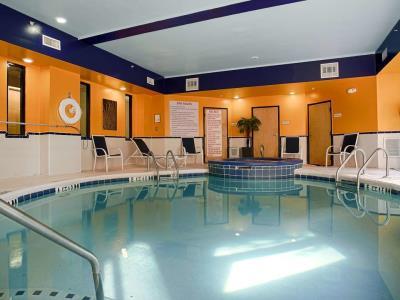 Hotel Western Richmond Hill